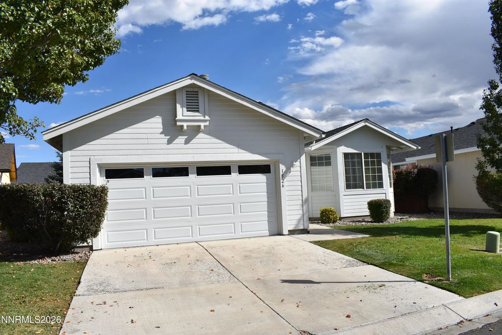 1826 White Pine Way, Minden
