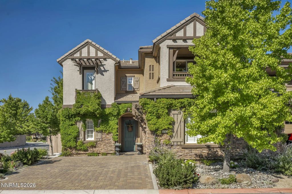 10795 Serratina Drive, Reno