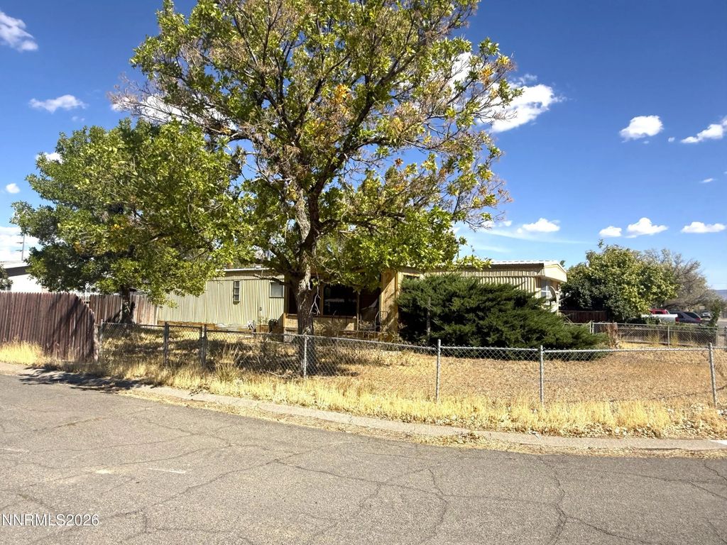 211 Middlegate Drive, Battle Mountain