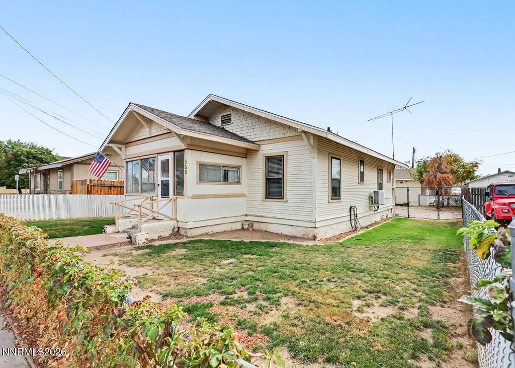 208 E Stillwater Avenue, Fallon