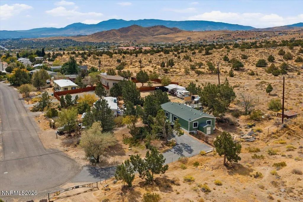 255 Danforth Drive, Sun Valley