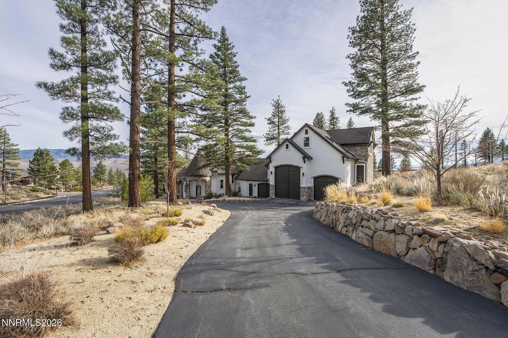 395 Mount Mahogany Court, Reno