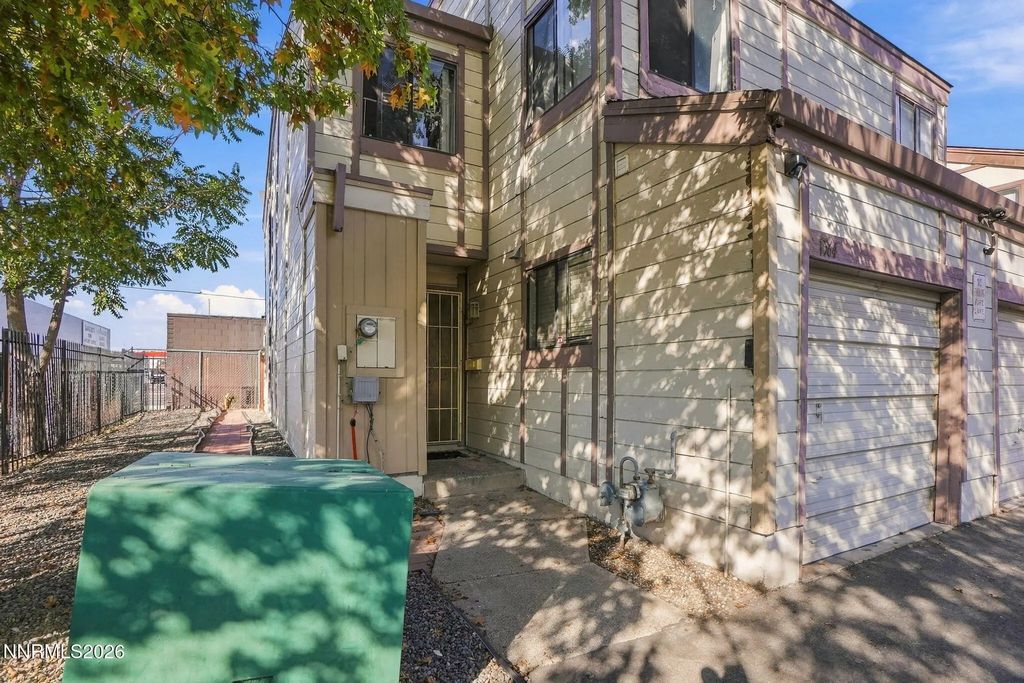 1564 Steven Court, Sparks