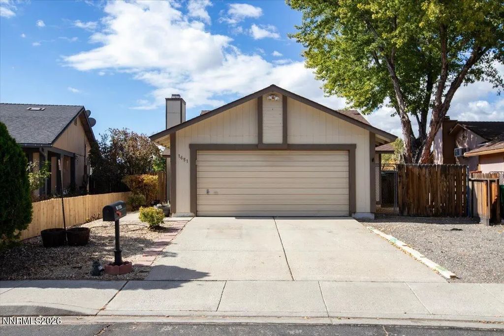1651 Topeka Circle, Sparks
