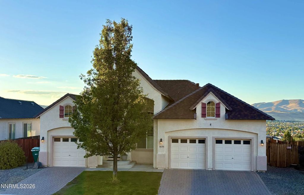 1633 Cloud Peak Drive, Sparks