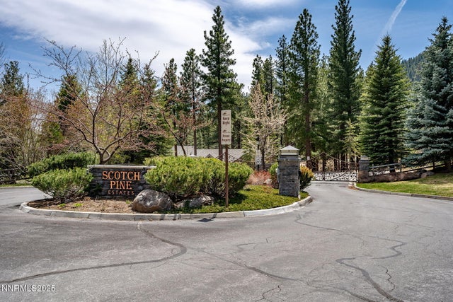 293 E Jeffrey Pine Road, Reno