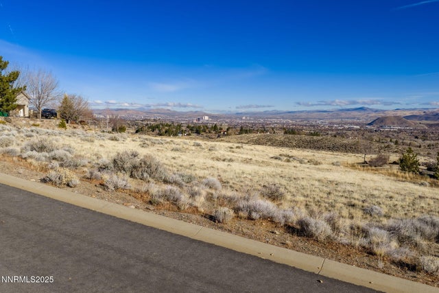 390 Questa Court, Reno