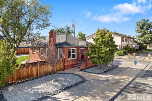 1025 Locust Street, Reno