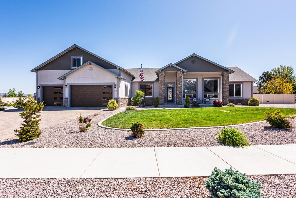 1023 Sun Crest Court, Gardnerville