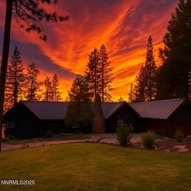 1472 Flowers Avenue, Glenbrook