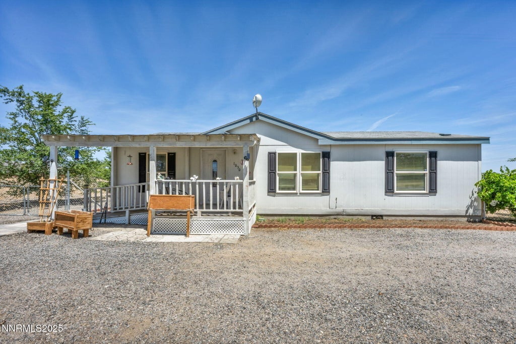 1050 Cooney Drive, Silver Springs