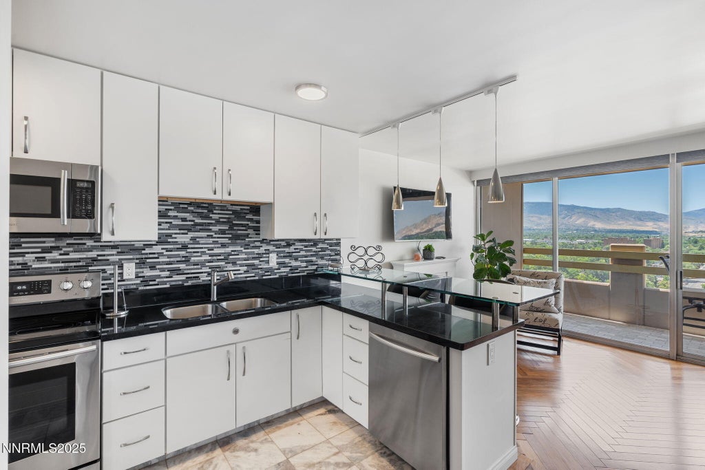 100 N Arlington Avenue Unit 17g, Reno