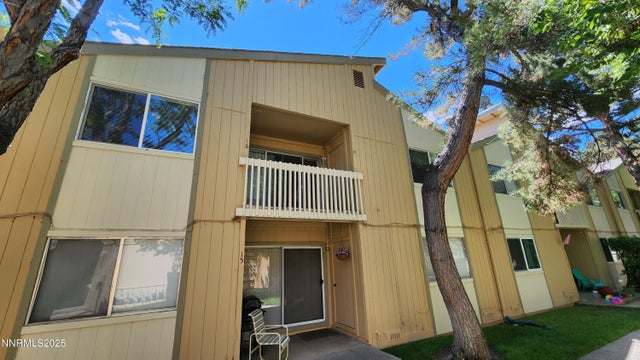 2300 Dickerson Road 16, Reno
