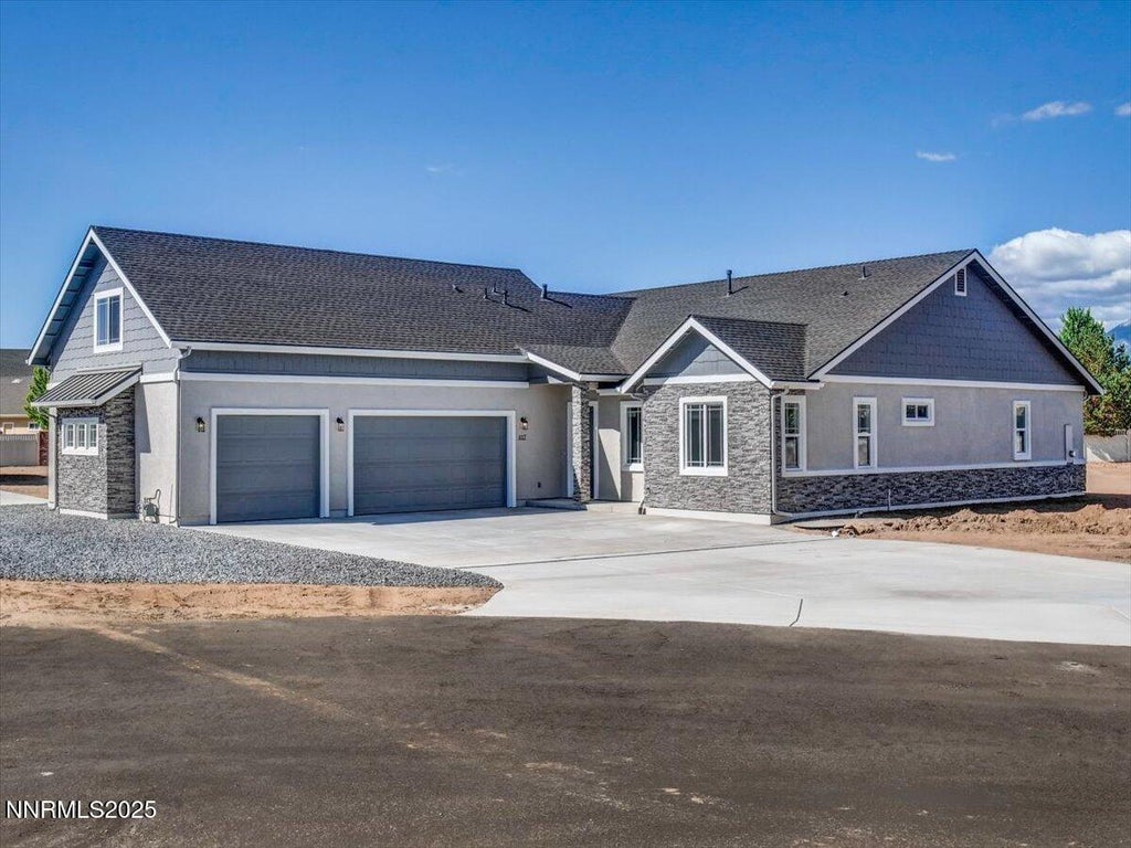 2800 Pamela Place, Minden