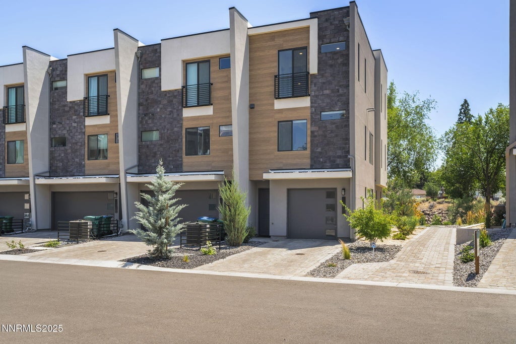2618 Owl Rock Lane, Reno
