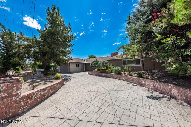 1950 W Plumb Lane, Reno