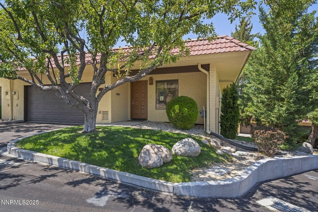 3349 Skyline Boulevard, Reno