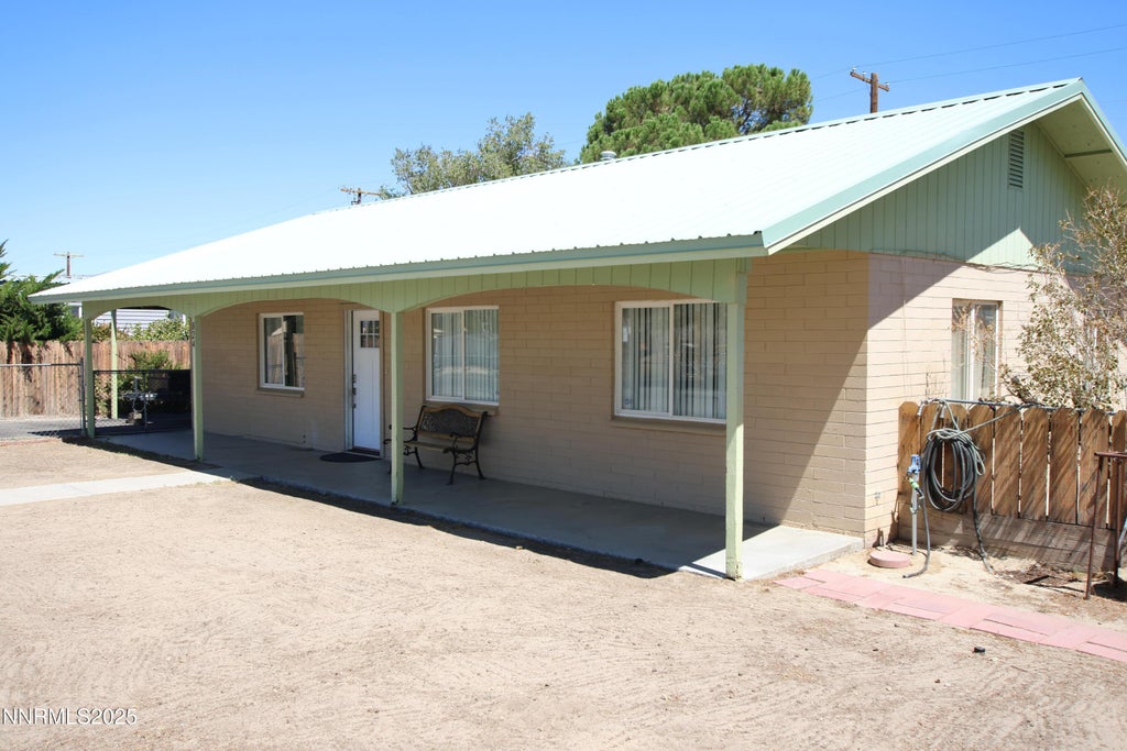 824 H Street, Hawthorne