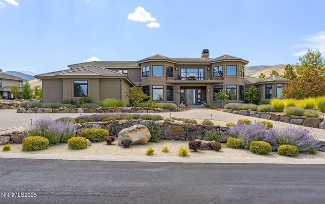 6177 N Featherstone Circle, Reno