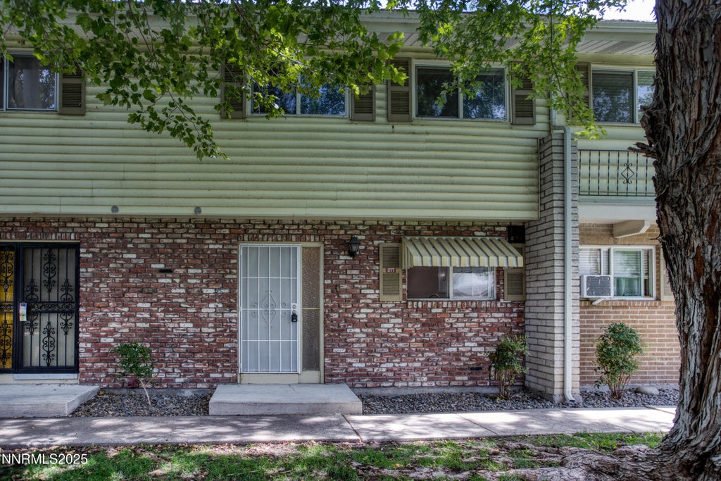 277 Smithridge Park, Reno