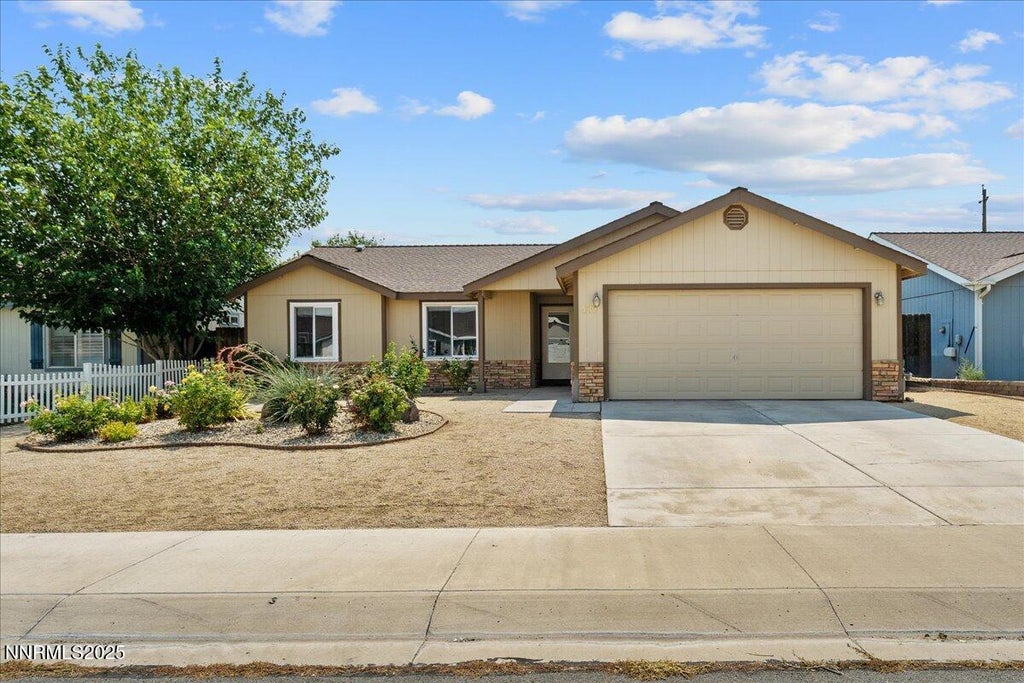437 Trellis Drive, Fernley