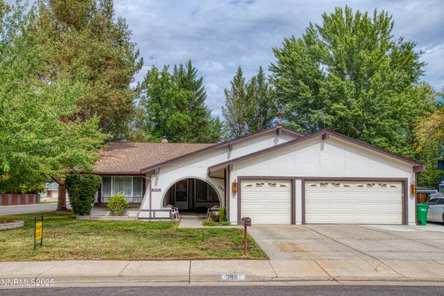 795 Twin Pines Court, Reno