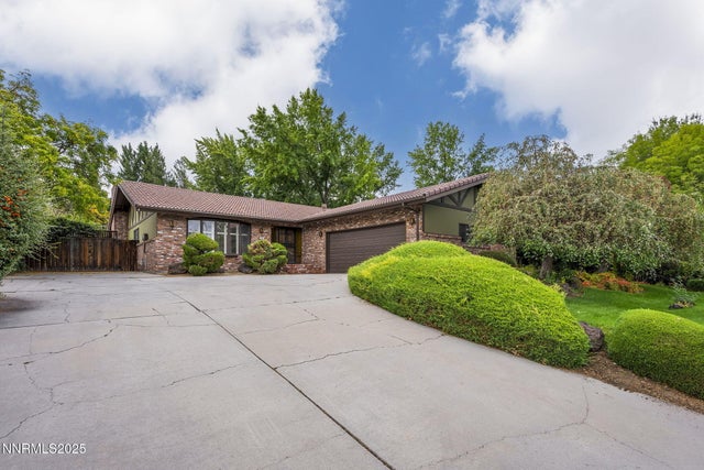 2240 W Plumb Lane, Reno