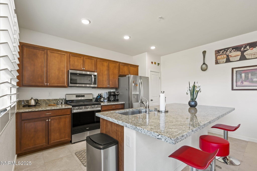 4928 Black Falcon Way, Sun Valley
