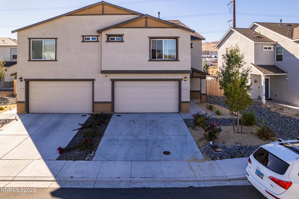 8838 Wolf Moon Drive, Reno