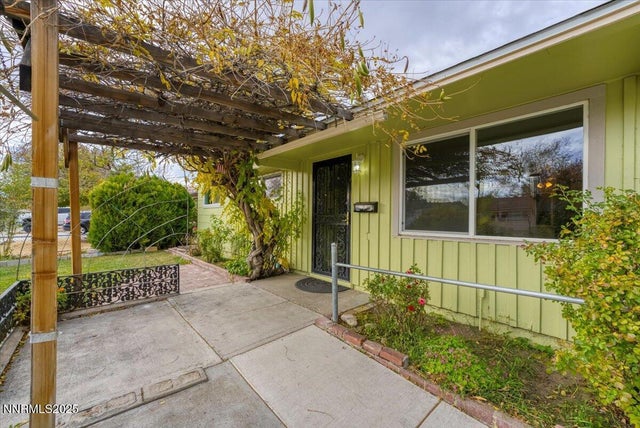 1110 Xman Way, Sparks