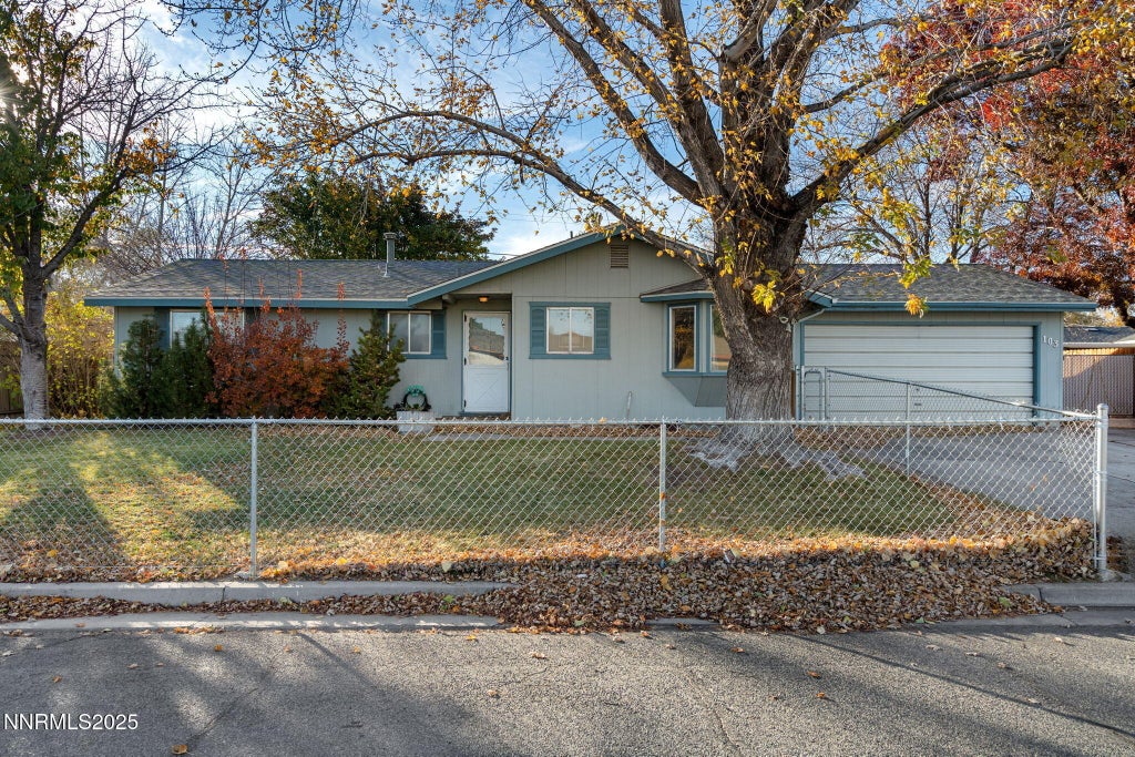 103 S Oregon Street, Yerington