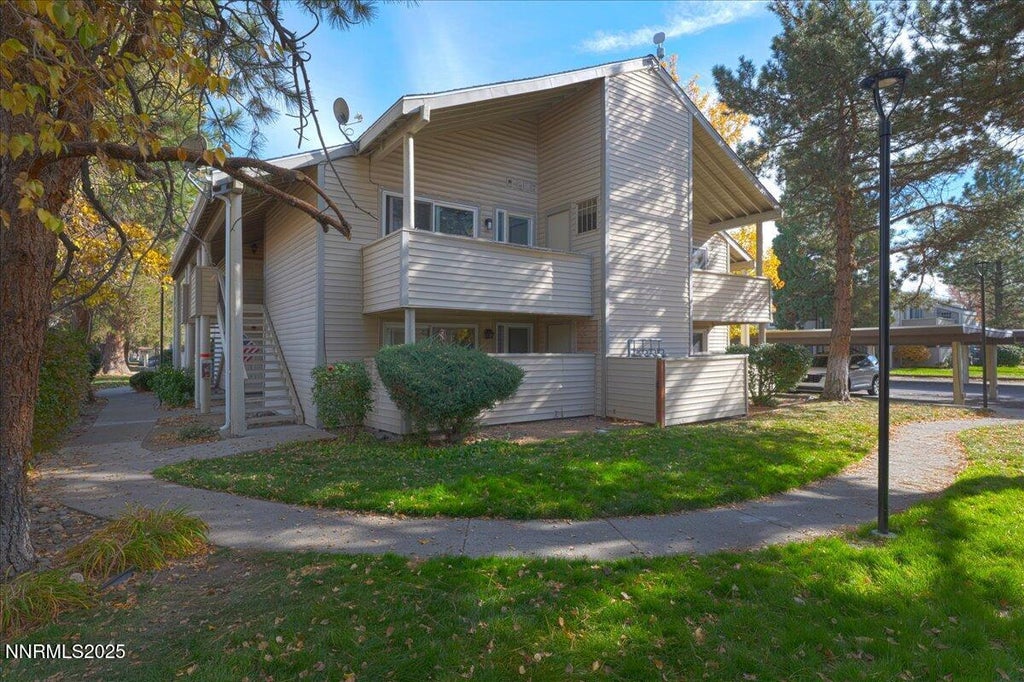 2136 Roundhouse Road, Sparks