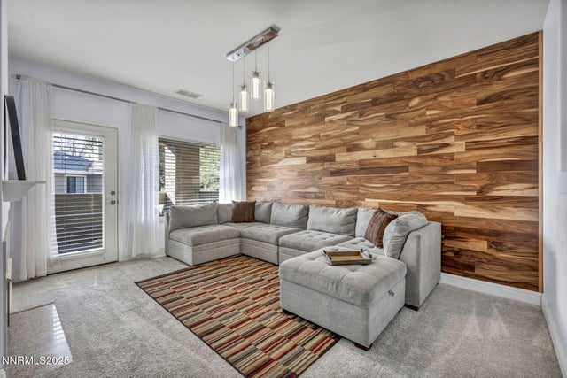 900 S Meadows Parkway 3223, Reno