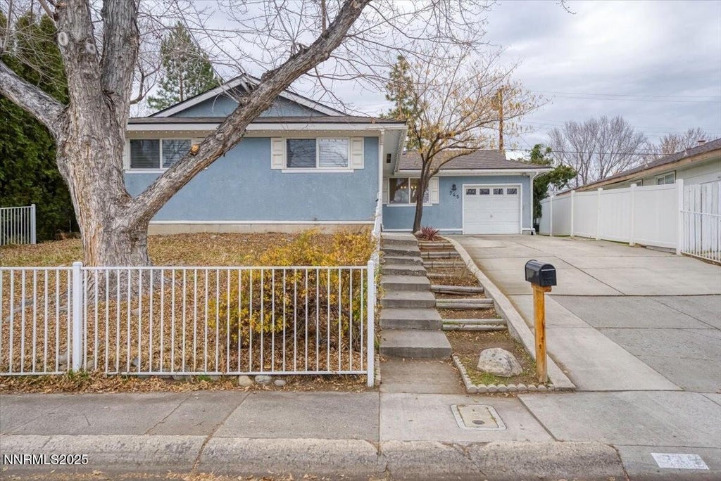 745 Akard Drive, Reno