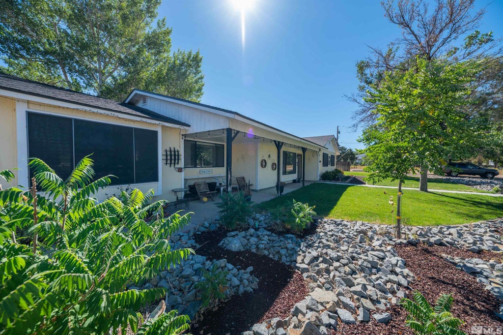 10880 Deodar Way, Reno