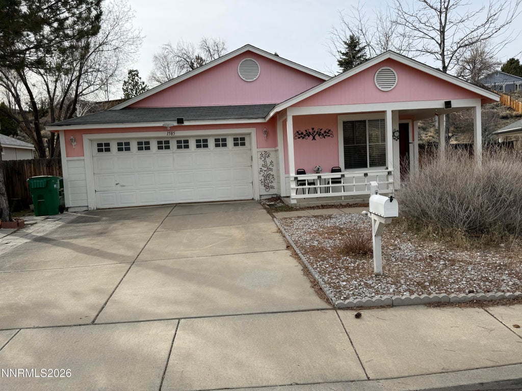 1585 Mescalero Avenue, Reno