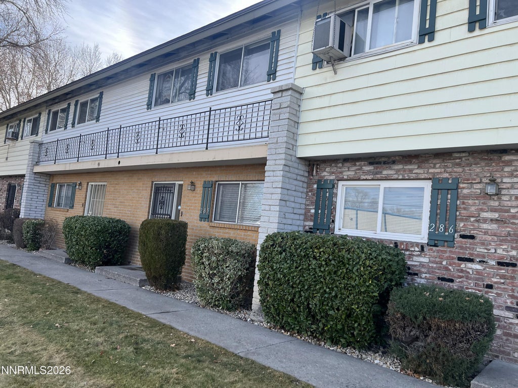 285 Smithridge Park, Reno