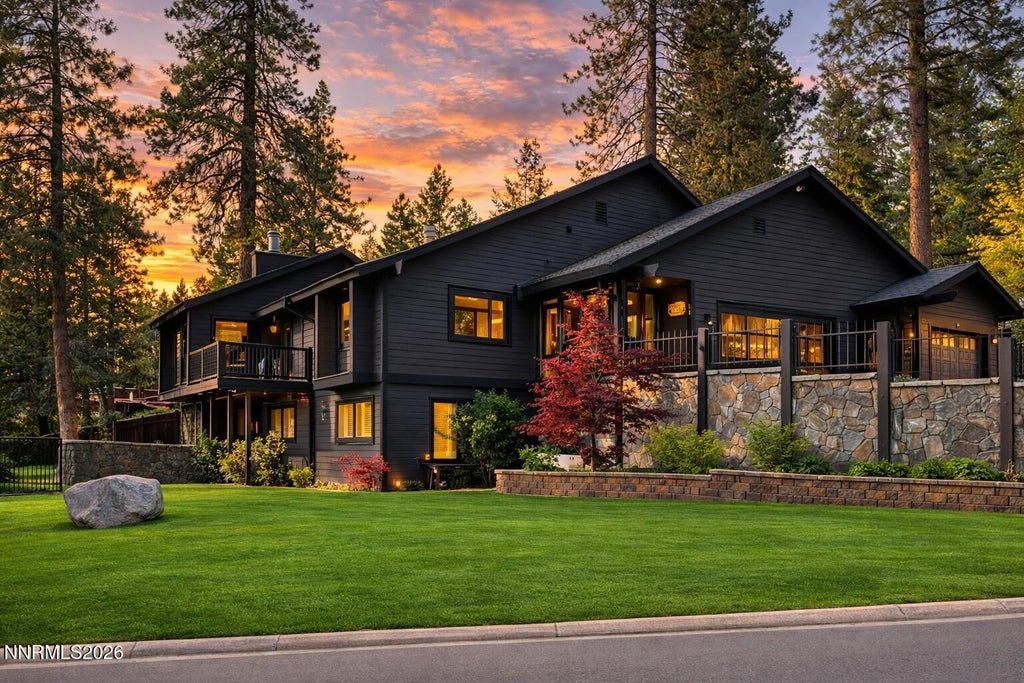 1246 Hidden Woods Drive Drive, Glenbrook