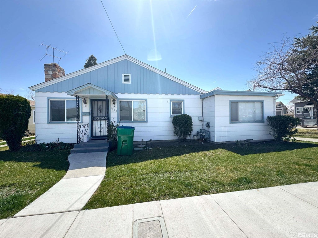 1229 & 1231 F Street, Sparks