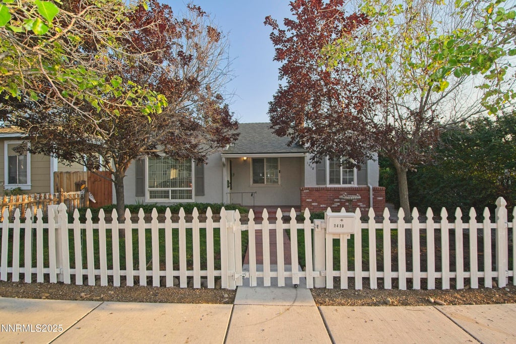 1418 E Street, Sparks