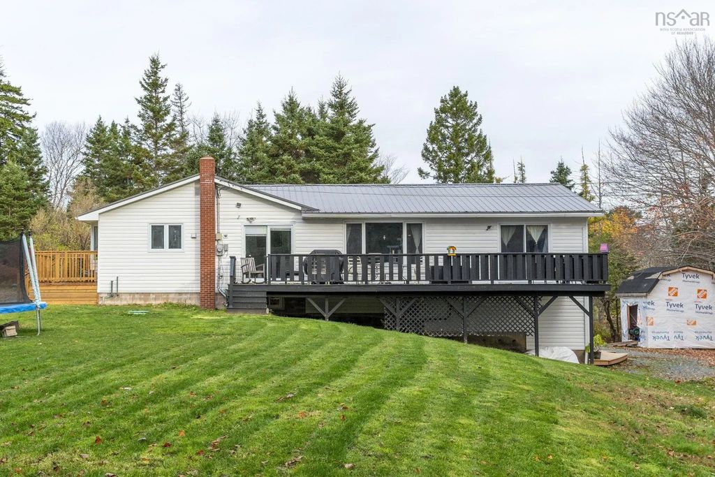 342 Myra Road, Porters Lake