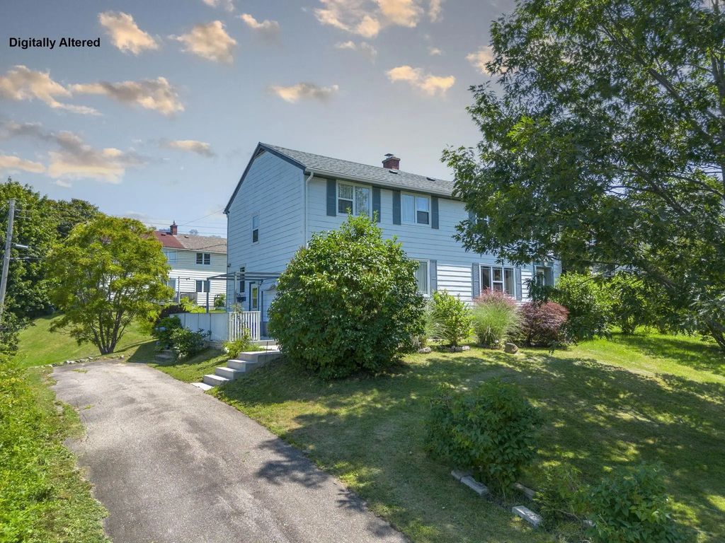 122 Cote Des Neiges Road, Cornwallis