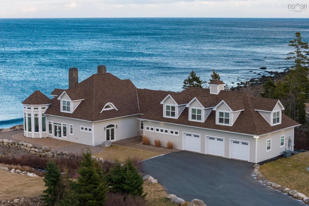 446 Ketch Harbour Road, Halibut Bay