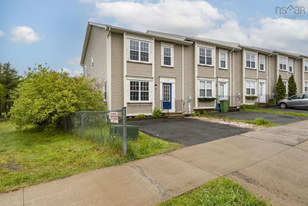 138 Transom Drive, Halifax