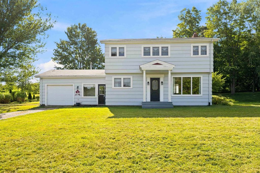 8724 Highway 221, Sheffield Mills
