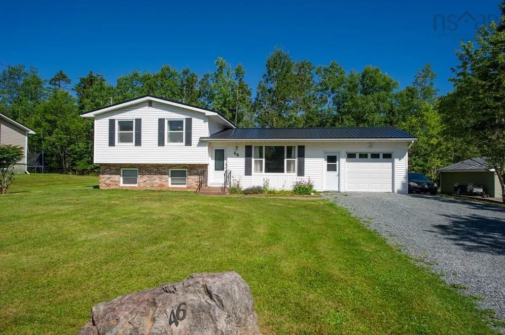 46 Franklin Drive, Truro Heights