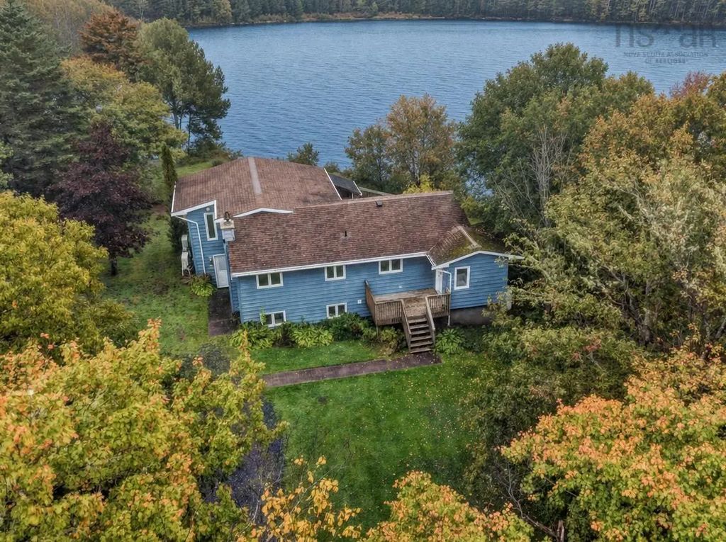 756 Brookside Road, Brookside