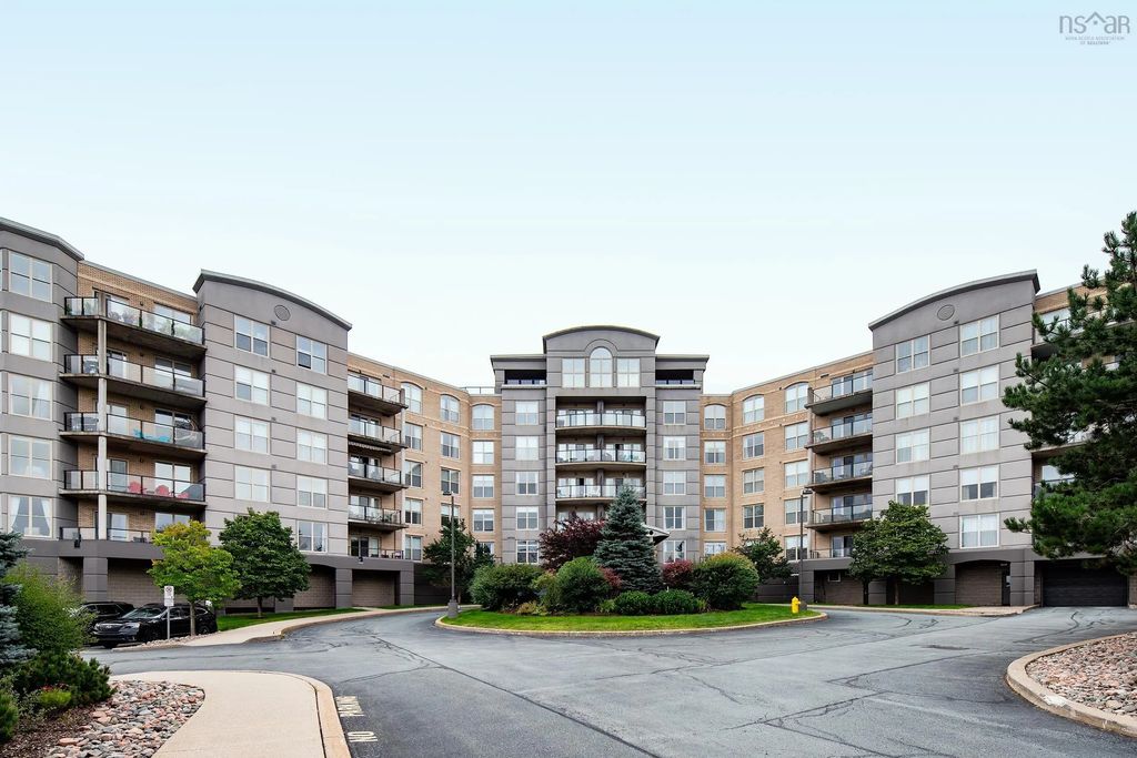 308 36 South Gate, Bedford
