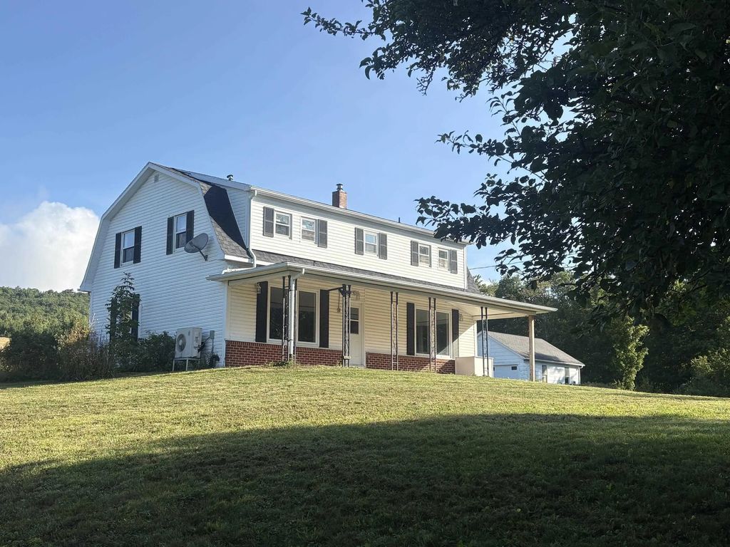 3001 Highway 221, Weston