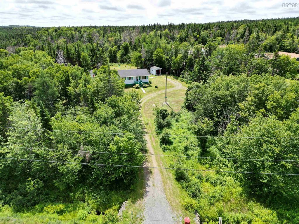 6954 Highway 327, French Road